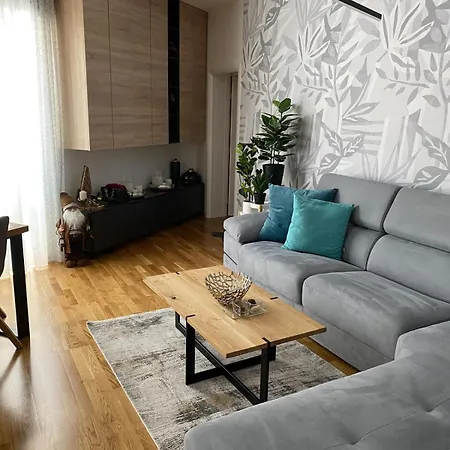 Centrala Apartamento *